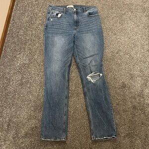 Abercrombie 90’s Slim Straight Ultra High Rise